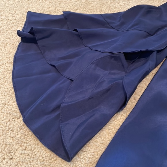 Lilly Pulitzer Navy blue with navy sequins and flared arms - Picture 5 of 5